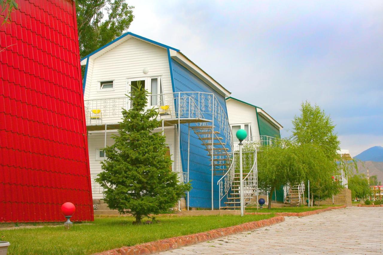 Отель Мармелад Иссык-Куль Bosteri Exteriör bild